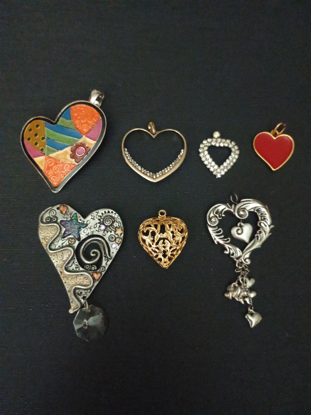 Vintage Assorted Heart Charm Pendant Set in Multicolor, Gold, Silver, Red